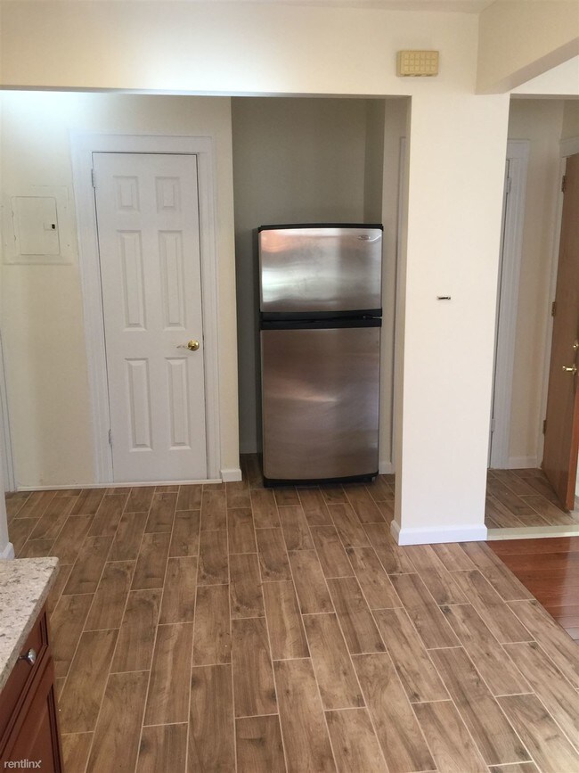 Foto del edificio - 2434 24th St