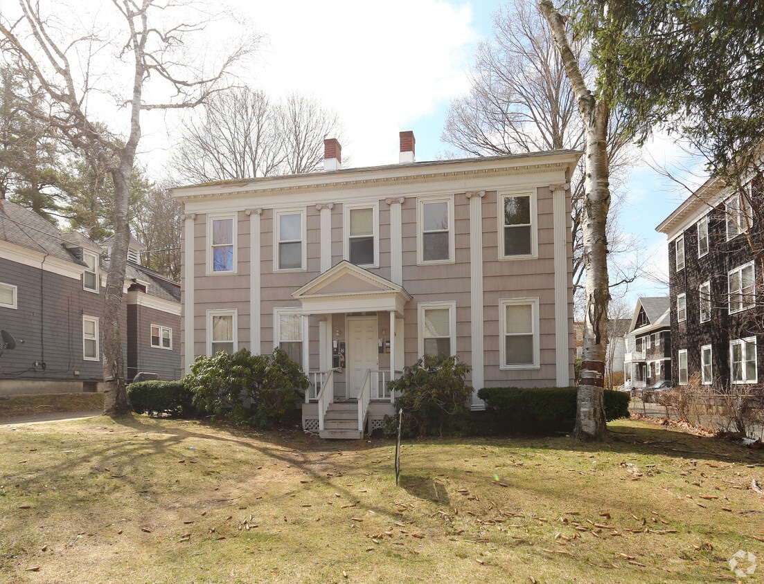 14 Broad St, Pittsfield, MA 01201 Apartments in Pittsfield, MA