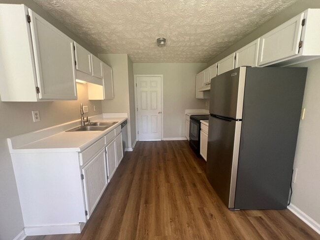 Foto del edificio - Lovely 3 Bed 2 Bath Raeford Home