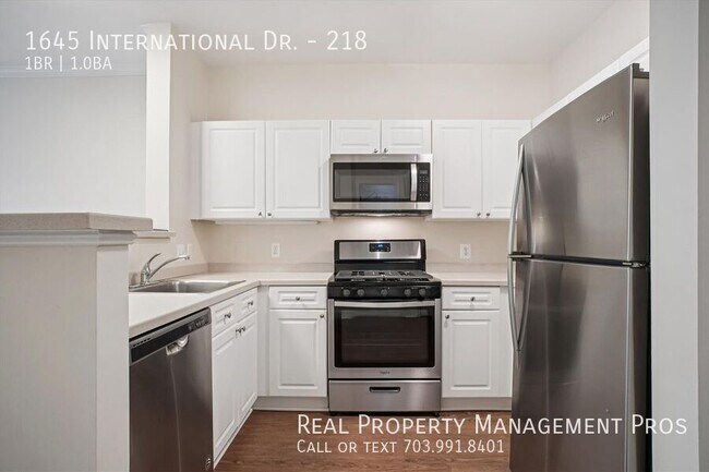 Photo - 1645 International Dr Apartment