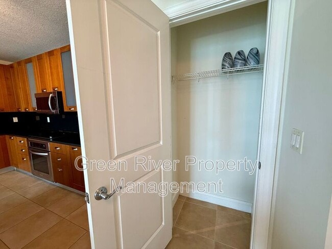 Foto del edificio - 1431 Riverplace Blvd
