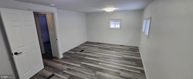 Foto del edificio - 1040 Chestnut Rd