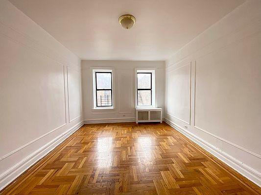 Foto principal - 1 bedroom in Bronx NY 10458