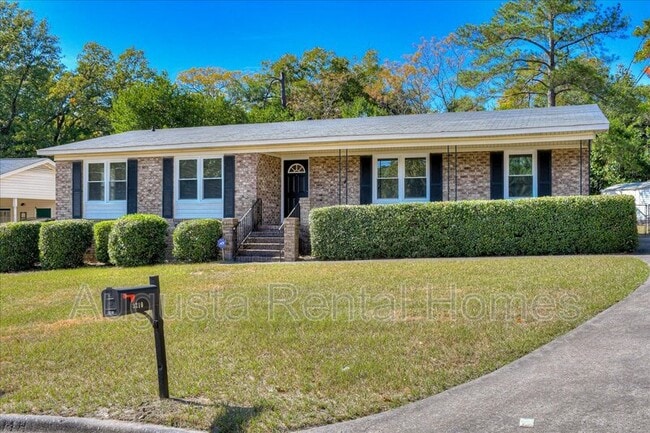 Foto del edificio - 3210 Trailwood Ct