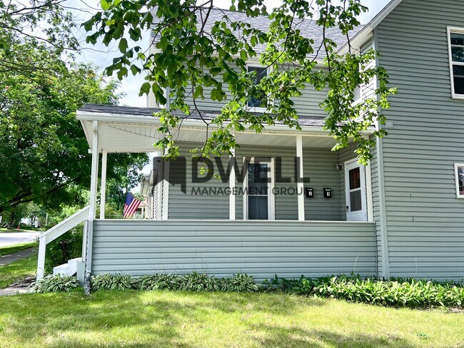 Foto del edificio - 527 Boone St