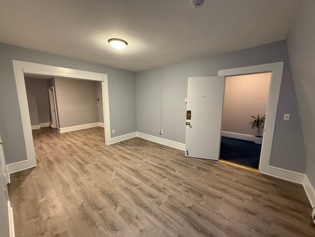 Building Photo - 12 Essex St