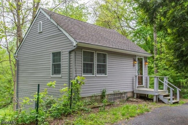 Building Photo - 69 Kitchell Rd