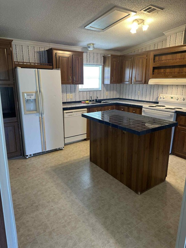 Foto del edificio - 2931 E 14th Ct
