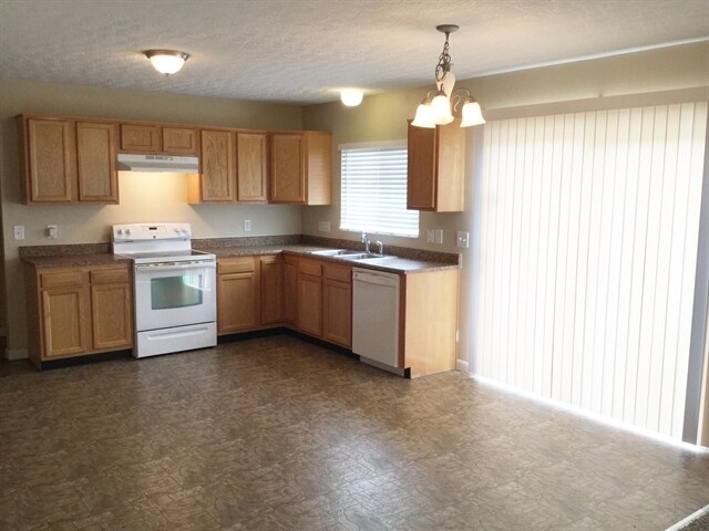 Foto del edificio - 9149 Norfolk Place