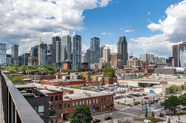 Photo du bâtiment - 315 Rue Richmond