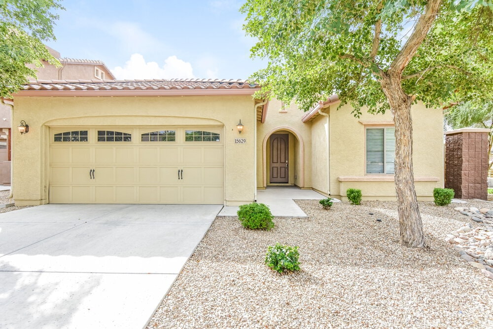 Foto principal - 15629 W MacKenzie Dr