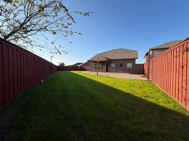 Foto del edificio - 8045 Ballater Dr