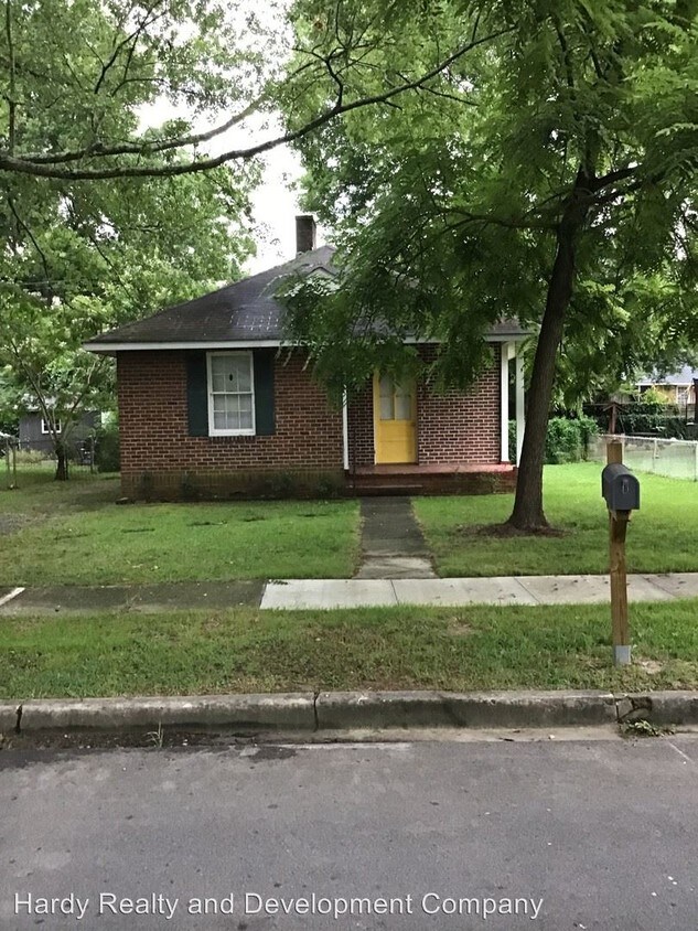 Primary Photo - 304 E 6th Ave