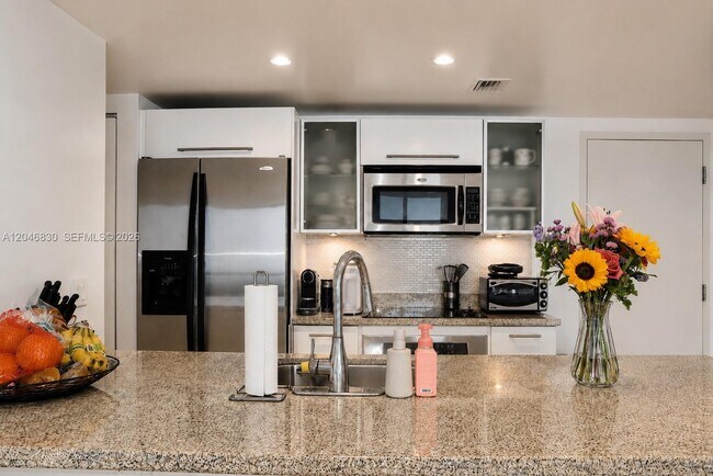 Foto del edificio - 185 SW 7th St