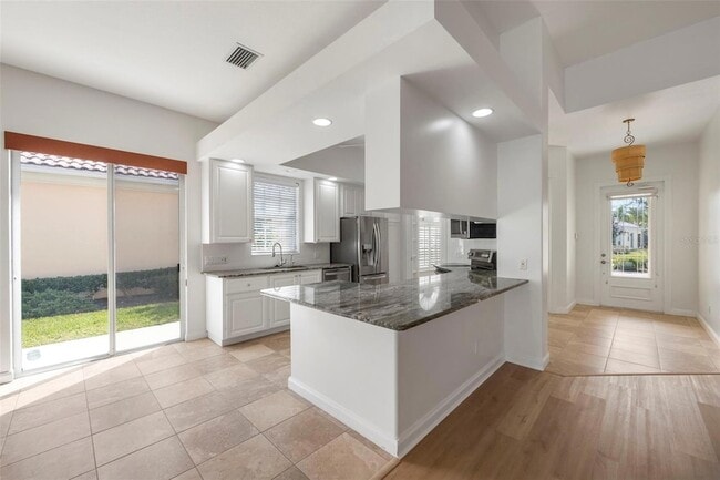 Foto del edificio - 5779 Wilena Pl