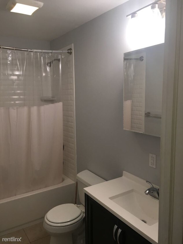 Foto principal - 4634 Sansom St