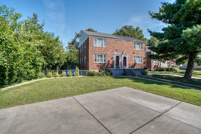 Building Photo - 6505 Old Harford Rd