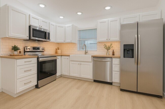 Foto del edificio - 11637 SW 117th Ct