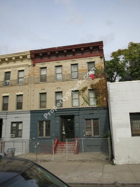 Building Photo - 1277 Lincoln Pl