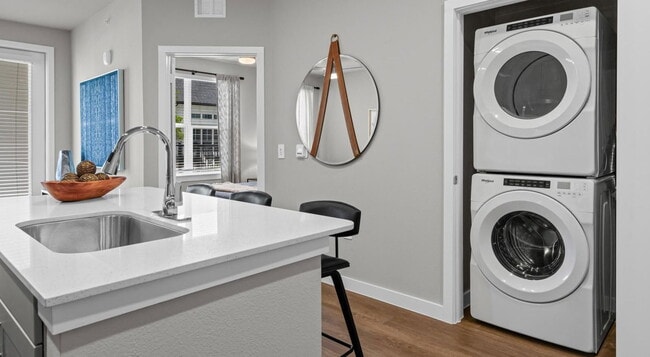 Building Photo - 3845 Frontier Pkwy