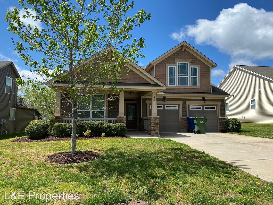 Foto principal - 3 br, 2 bath House - 200 Planters Way