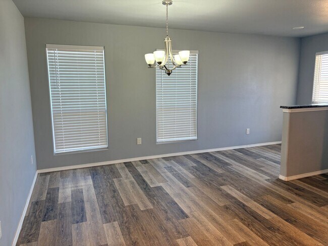 Foto del edificio - 1305 N Colton Ave