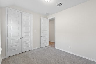 Building Photo - 106 Violet Carson Ct