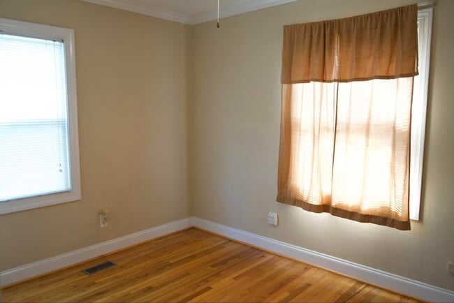 Foto del edificio - 2229 Bandler Rd