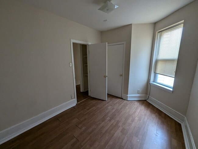 Building Photo - Spacious Home - West Philadelphia