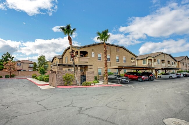 Building Photo - Second Story Condo with Open Floor Plan and Granite Counters