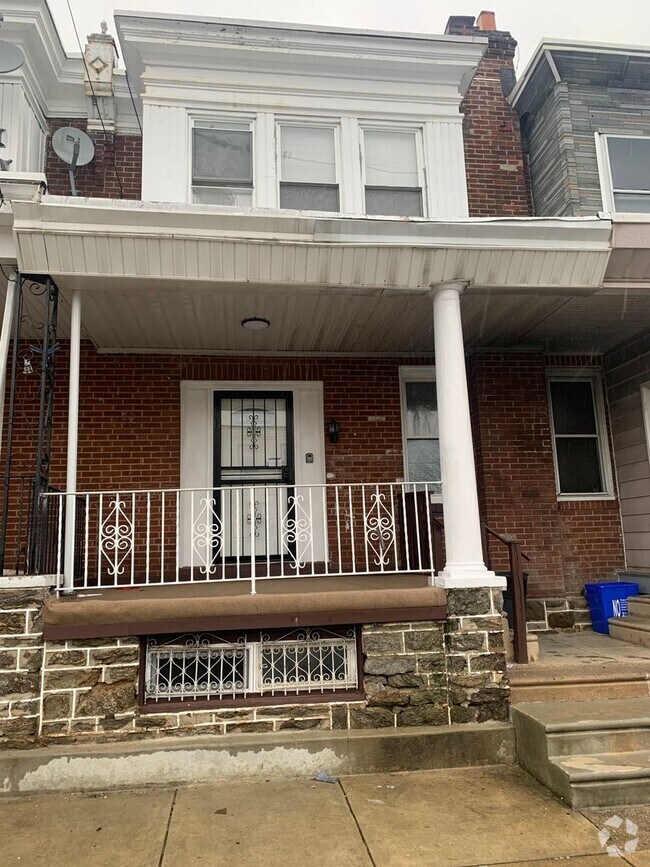 Apartments for Rent in 19135