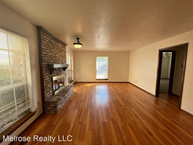 Foto del edificio - 2 br, 2 bath House - 3910 NW 68th Street