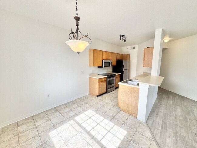 Foto del edificio - ** FAIRWAY PRESERVE ** 2 BED / 2 BATH CONDO - PET OK! - NORTH NAPLES - ANNUAL RENTAL