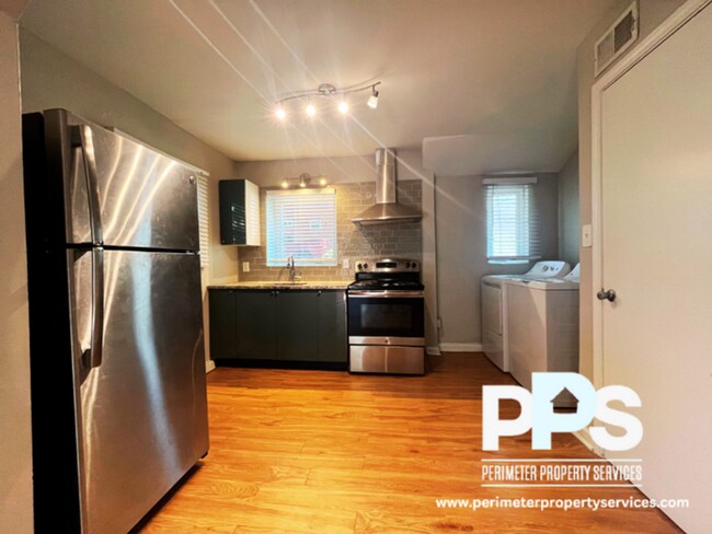 Foto del edificio - 221 Lampkin St NE