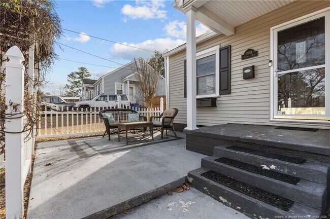 Foto del edificio - 1001 Anarine Rd