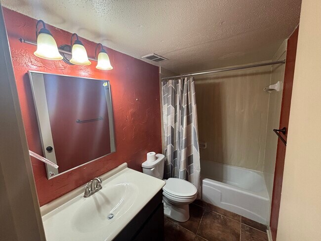 Foto del edificio - 3121 Johnston St