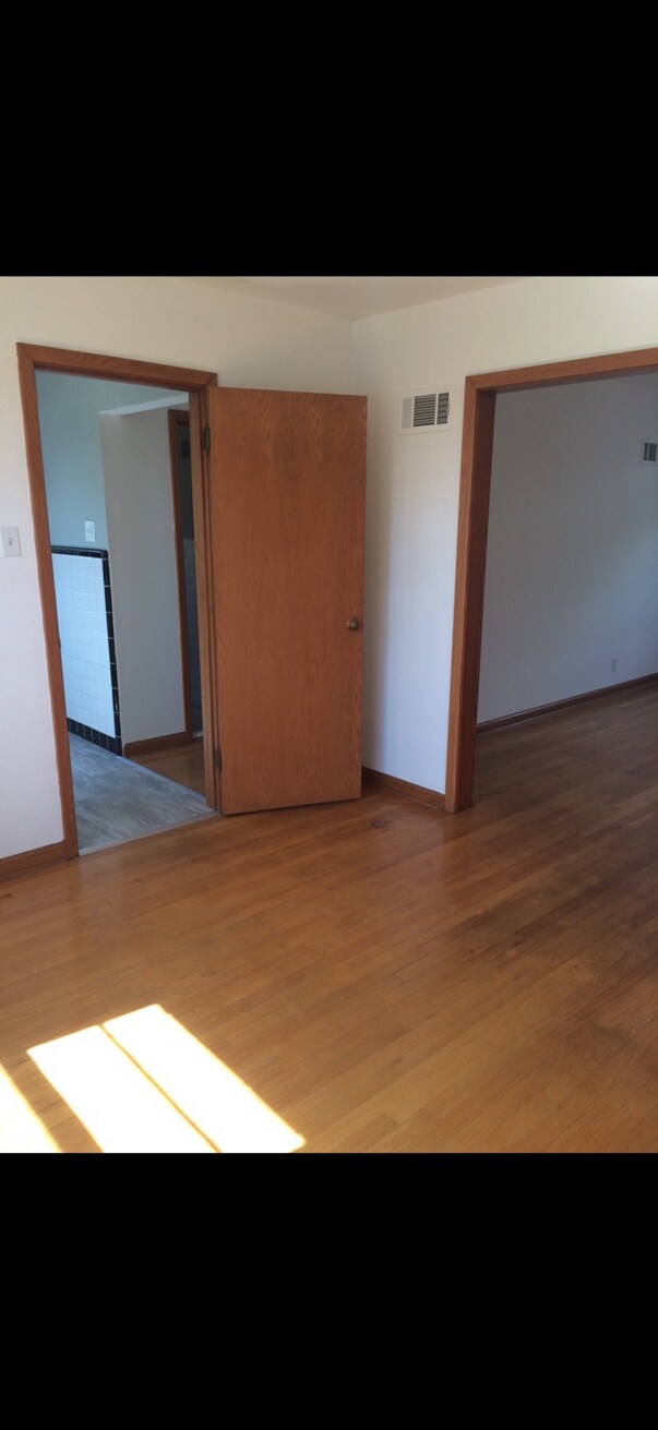 Foto del edificio - 4605 Jamieson Ave