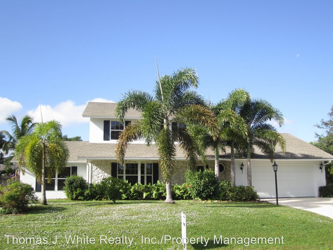 Foto principal - 3085 SE Glasgow Dr