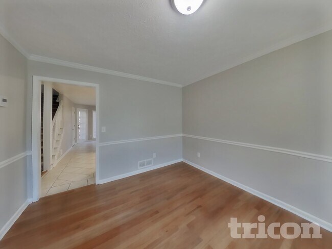 Foto del edificio - 100 Hillcrest Point