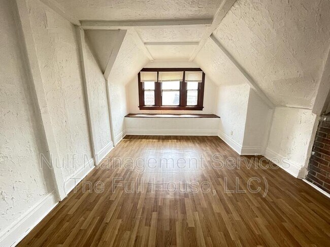 Foto del edificio - 2314 Woodstock Ave