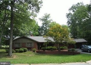 Building Photo - 4 Sorrel Dr
