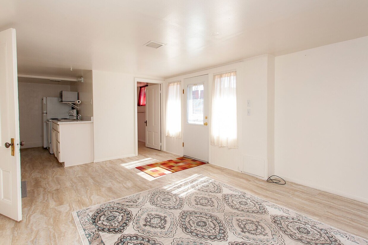 Foto principal - MOVE IN SPECIAL!!