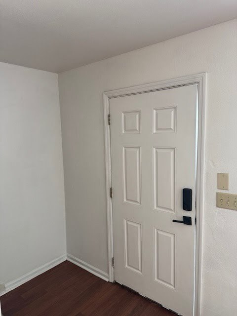 Foto del edificio - 2182 Timberwood Cir S