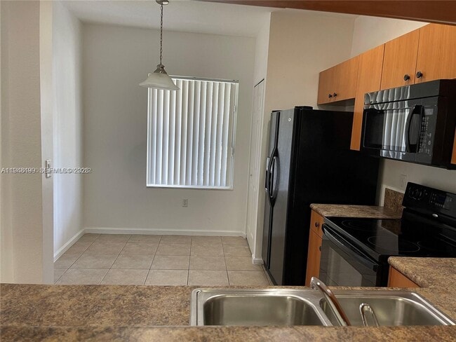 Foto del edificio - 2833 SW 82nd Ave