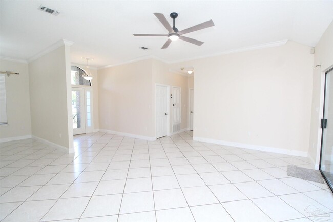 Building Photo - 2563 2nd Ct
