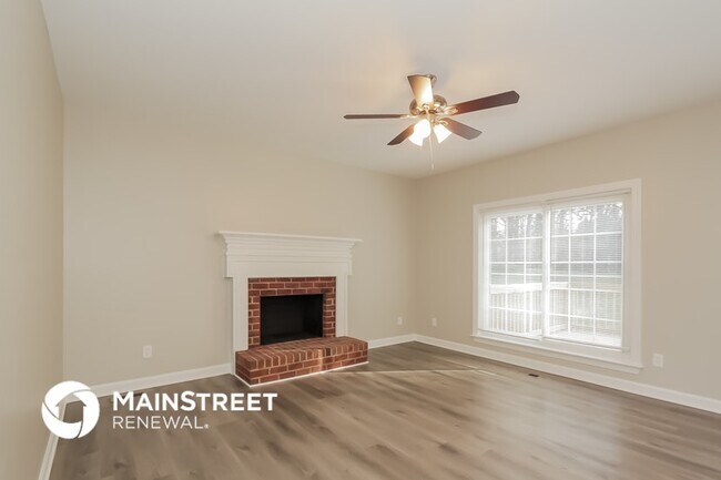 Foto del edificio - 9101 Brightleaf Pl