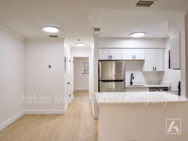 Foto del edificio - 615 Lakeview St