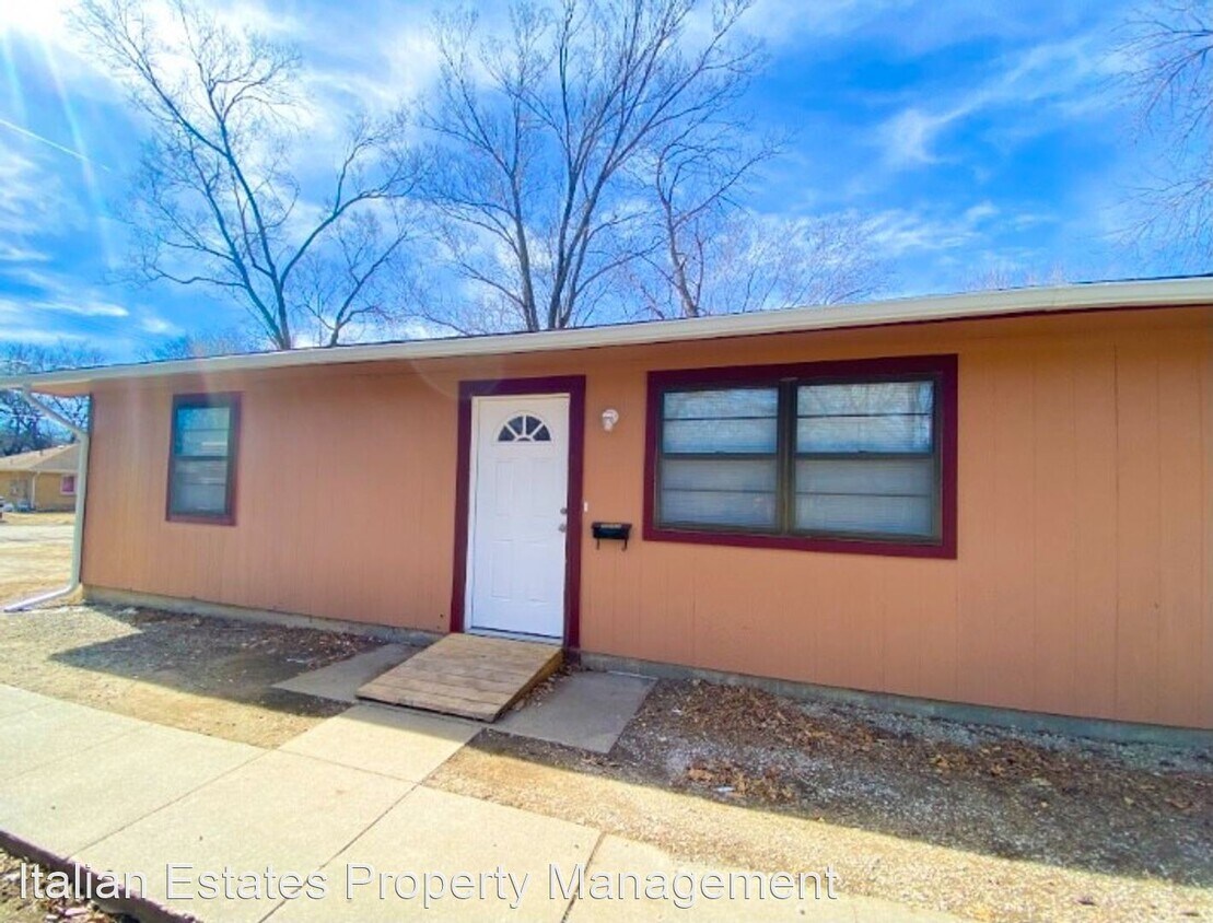 Primary Photo - 2 br, 1 bath House - 1315 Yuma St.