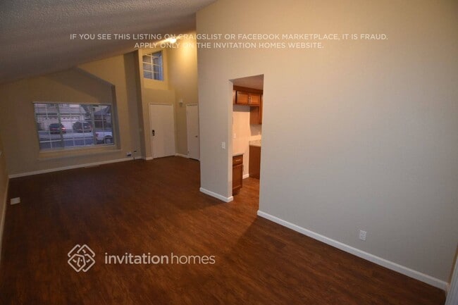 Building Photo - 242 Newport Cir