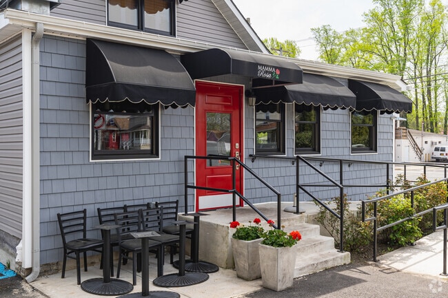Mamma Rosa’s in Lindenwold, is serving your favorite Italian dishes in an intimate setting.